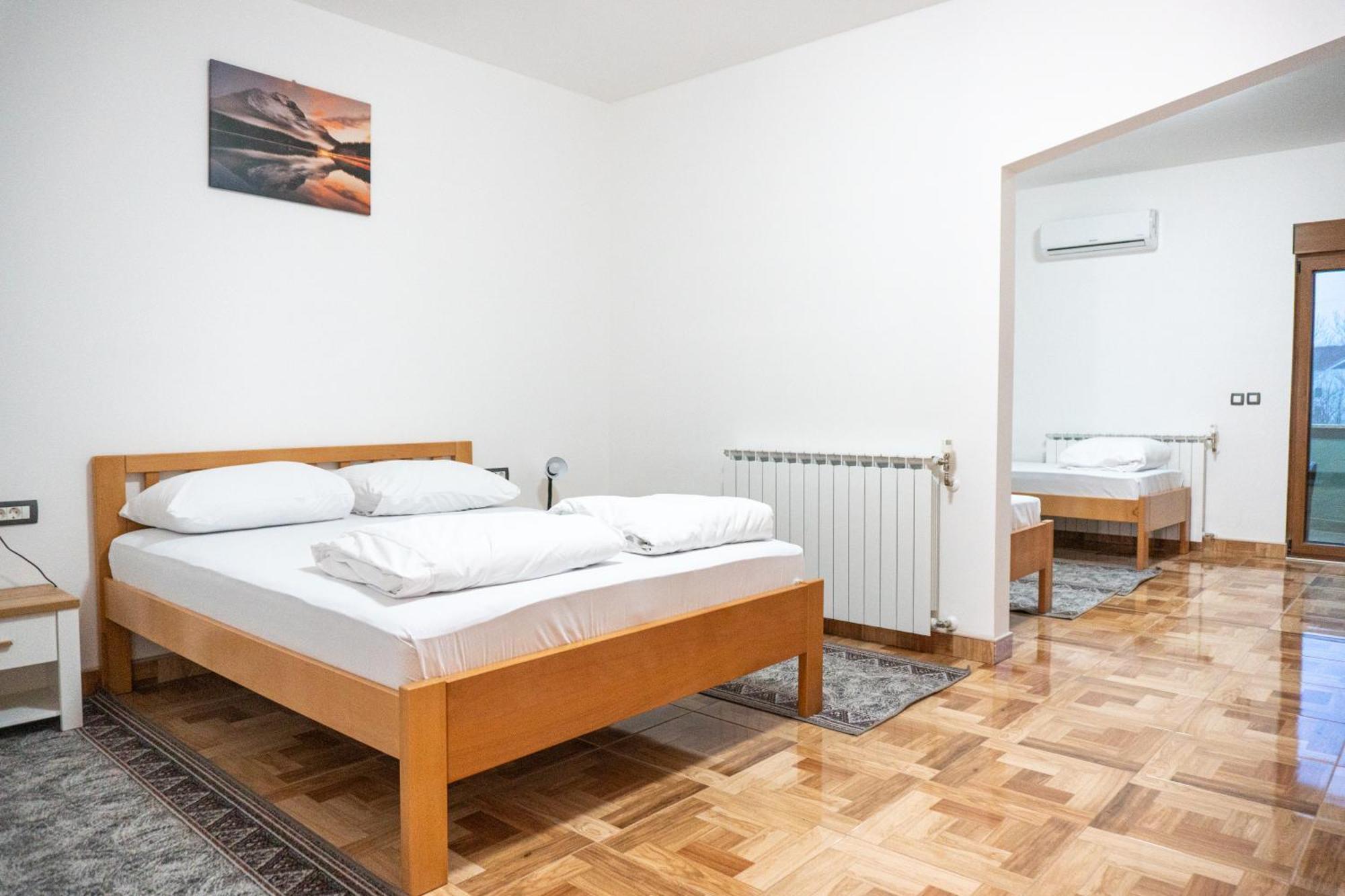 Hotel Europa Загреб Экстерьер фото
